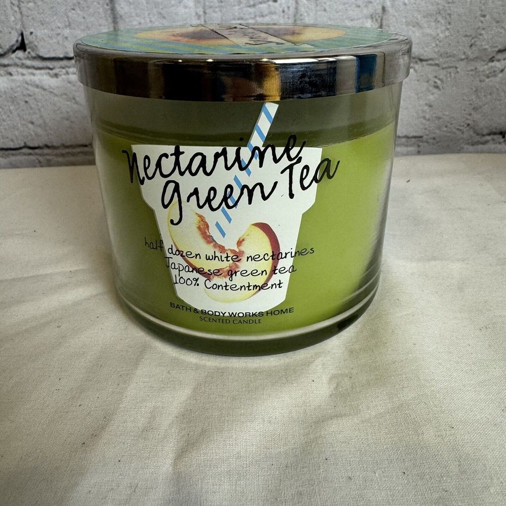 Bath & Body Works Nectarine Green Tea 3 Wick Candle NOS NEW - Picture 1 of 3